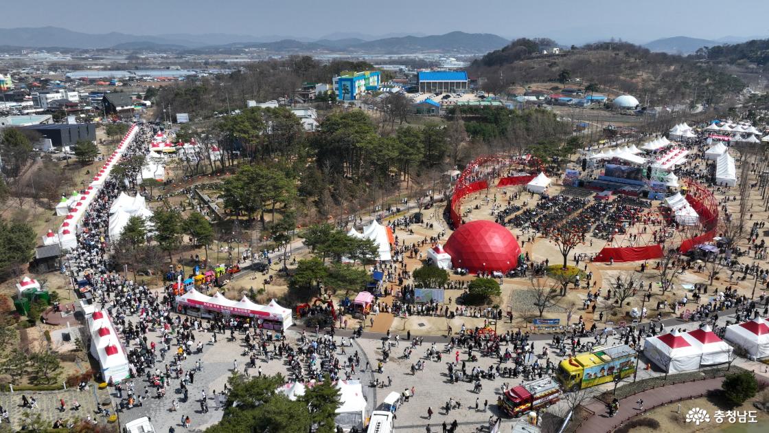 ‘대한민국 딸기 1번지’ 세계에 펼친다