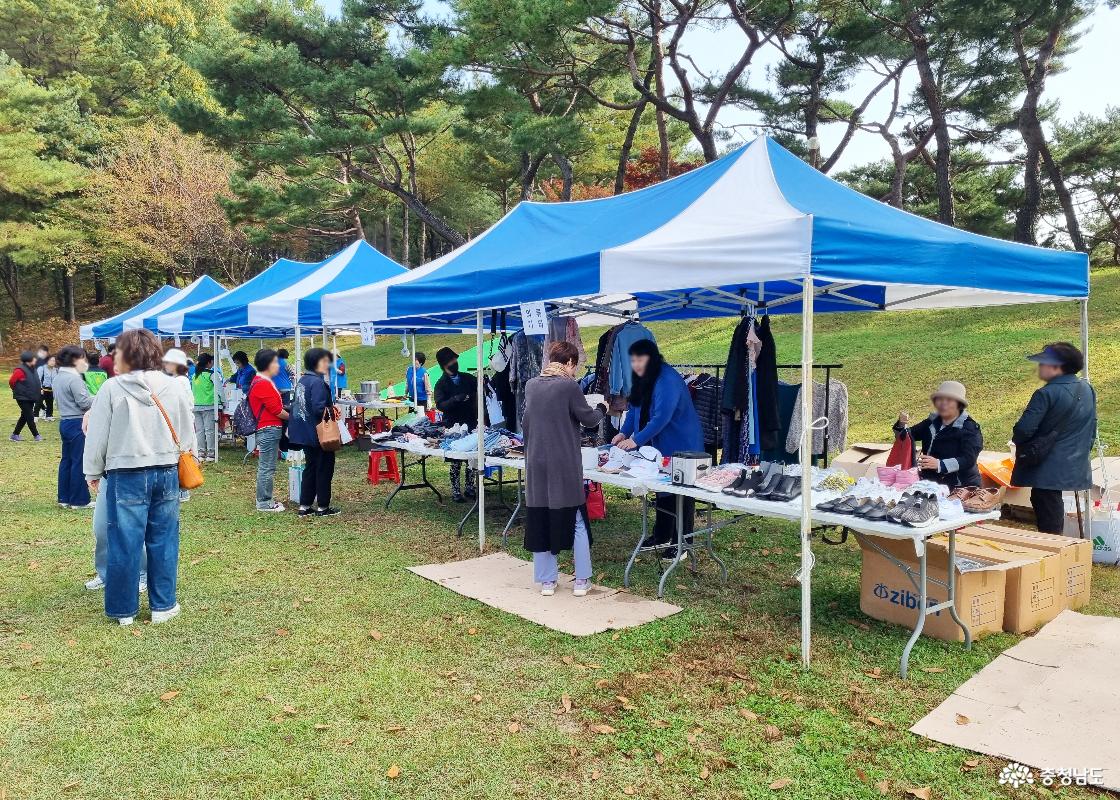 계룡시 "제5회 장애인돕기 사랑나눔 바자회" 개최