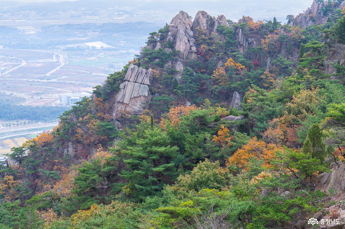 홍성 용봉산 가을 단풍산행 안내 3